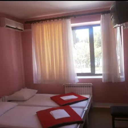 Hotel Dalmatino 2*
