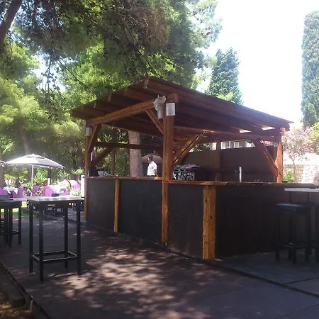 Hotel Dalmatino 2*